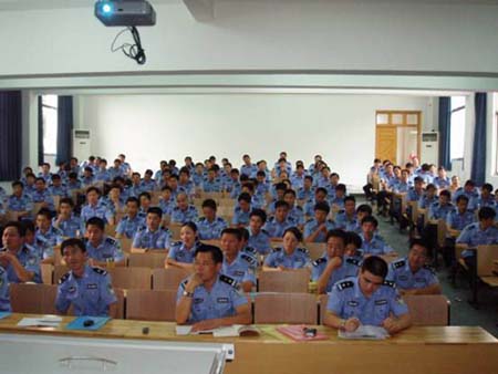 医学急救知识走进监狱