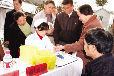 11月14日是联合国糖尿病日,我院与金山街道迎江路社区居民委员会举办主题为“糖尿病健康饮食知识讲座”
