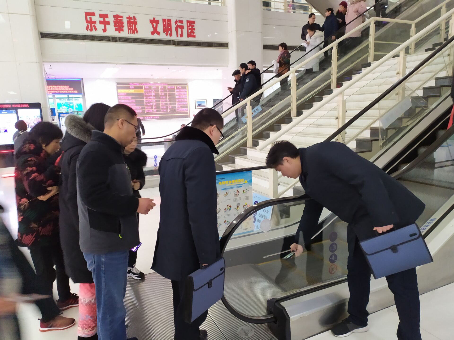 我院接受润州区市场监管局特种设备安全检查 