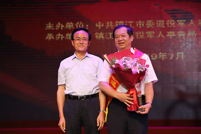 热烈祝贺市一院崔飞伦获评首届“镇江最美退役军人”