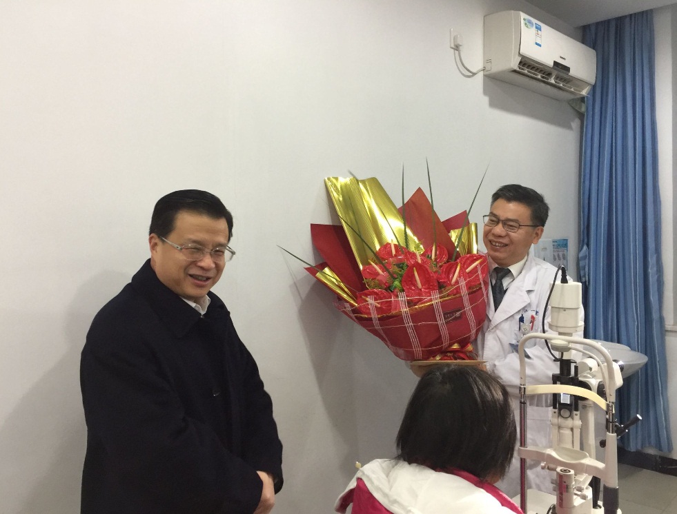 市领导慰问我院“中国好人”石春和
