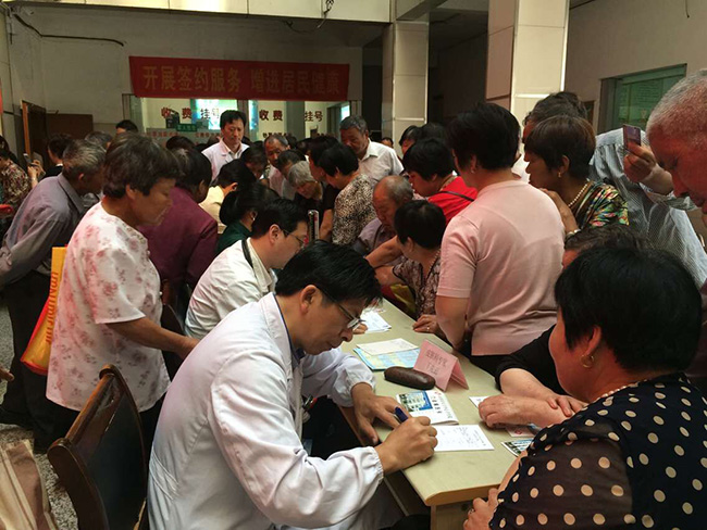 市一院“康复爱心工程”大型义诊走进句容天王